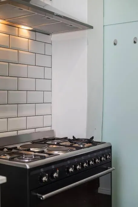 Apartment Contemporary Two Bedroom House In Greenpoint Cape Town
